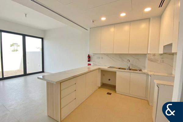 3 BEDROOM | SINGLE ROW | MIDDLE UNIT